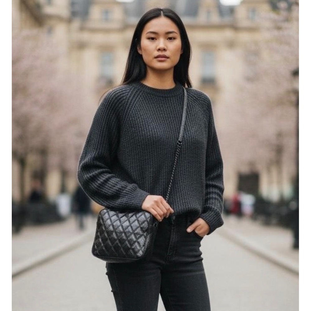 Simply Vera Vera Wang‎ Quilted Snake Embossed Crossbody Bag Black Chain Strap